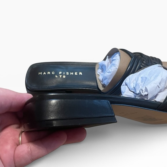 Marc Fisher ML CASARA 2 Slide Sandals, Leather, Size 8.5, NIB - Picture 3 of 6